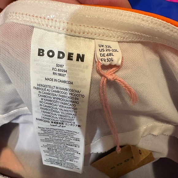 NWT Boden Santorini Halterneck Swimsuit Blue/Pink Colourblock Size 20-22L - Picture 8 of 11